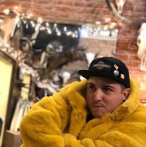 Meet your Posher, Chase